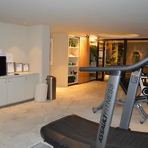 Premier Aparthotel Anversa